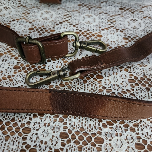 Rehard Italy Brown Leather Crossbody with Basket Weave Flap - Picture 15 of 16